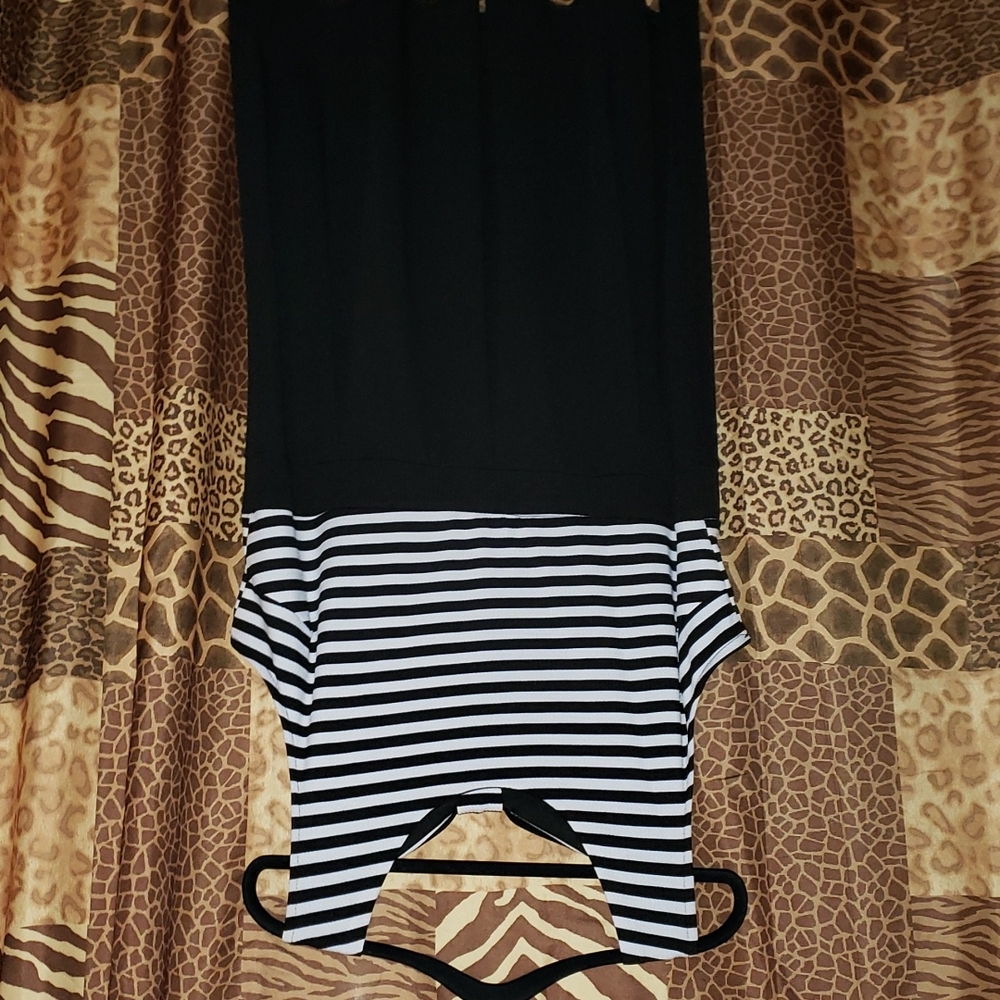 Sleeveless dress